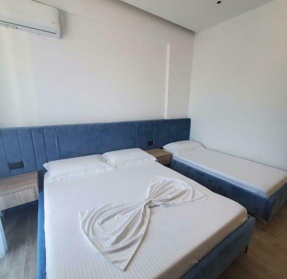 デラックストリプルルーム, Seli S Villa Ksamil