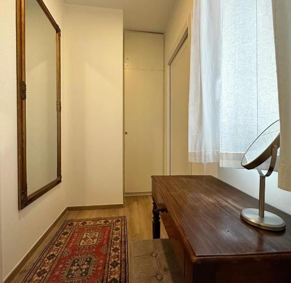 Апартаменты Deluxe 1 Спальня, Extravaganza Room And Suite Apartment City Center