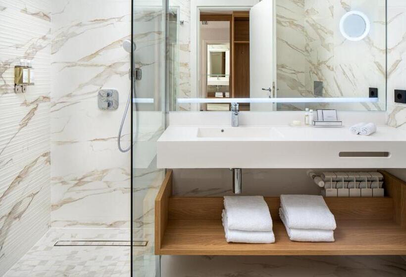 اتاق سوپریور با تخت بزرگ, Alma Health & Spa Retreat