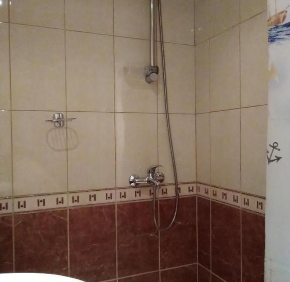 Трехместный Номер Стандарт с Балконом, Family Hotel Dramchev