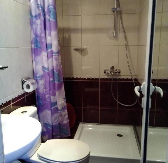 Четырехместный Номер Стандарт с Балконом, Family Hotel Dramchev