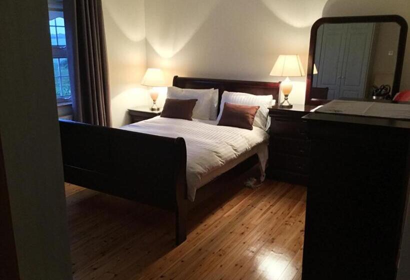 스탠다드 룸 호수 전망, The Lodge B&b