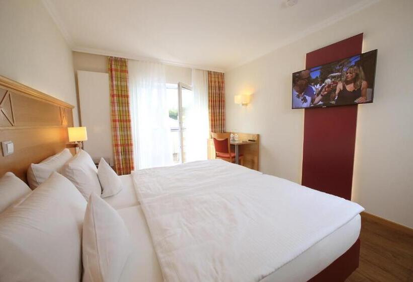 Номер Superior с Балконом, Landidyll Hotel Restaurant Birkenhof
