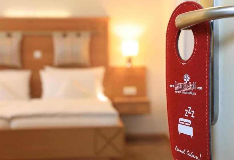 Номер Superior с Балконом, Landidyll Hotel Restaurant Birkenhof