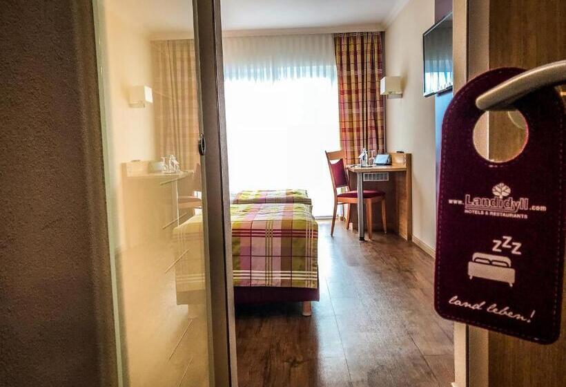 Номер Superior с Балконом, Landidyll Hotel Restaurant Birkenhof