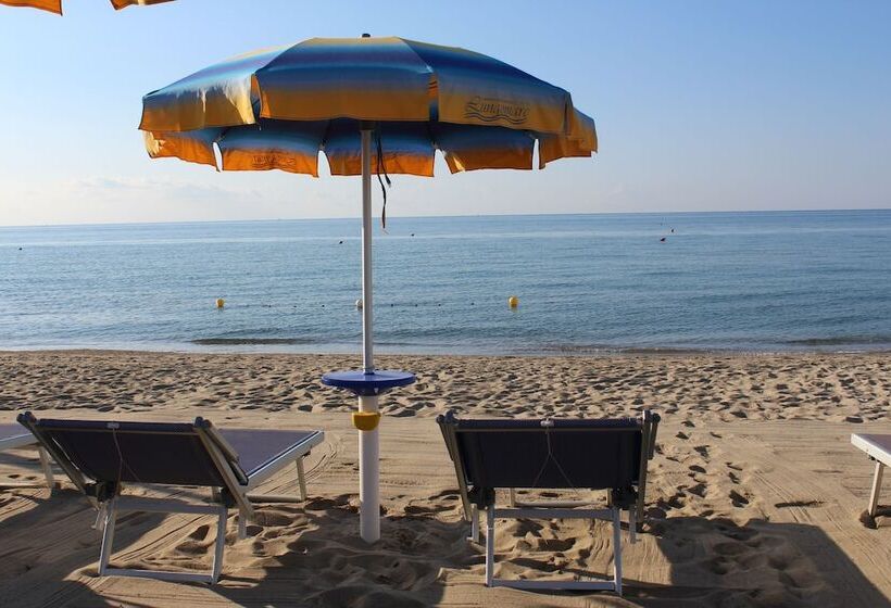 Апартаменты 2 Спальни, Villaggio Camping Lungomare