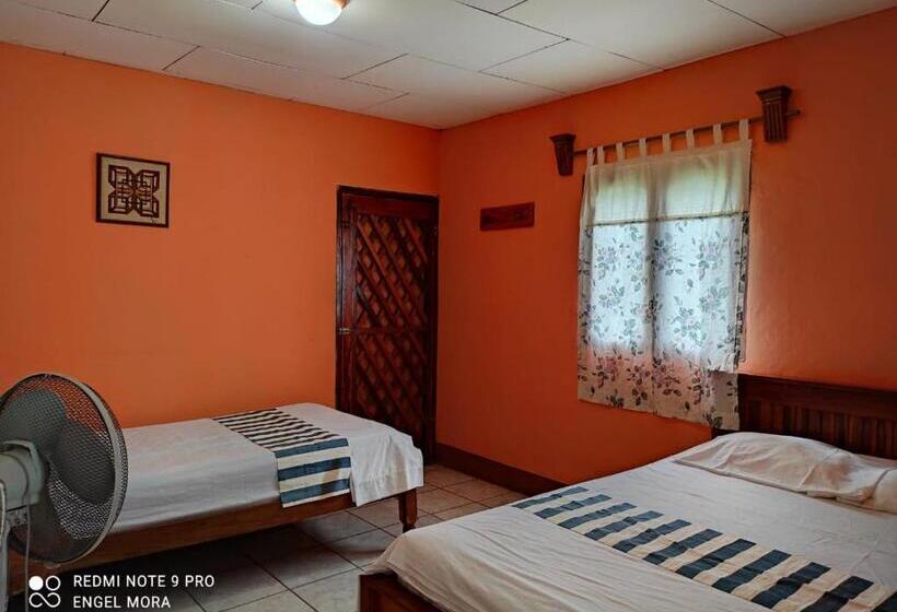 Номер Стандарт Трехместный, Ometepe House