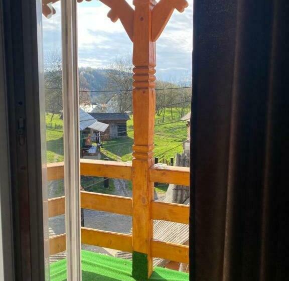 Номер Стандарт с Балконом, Casa Grai Moroșănesc