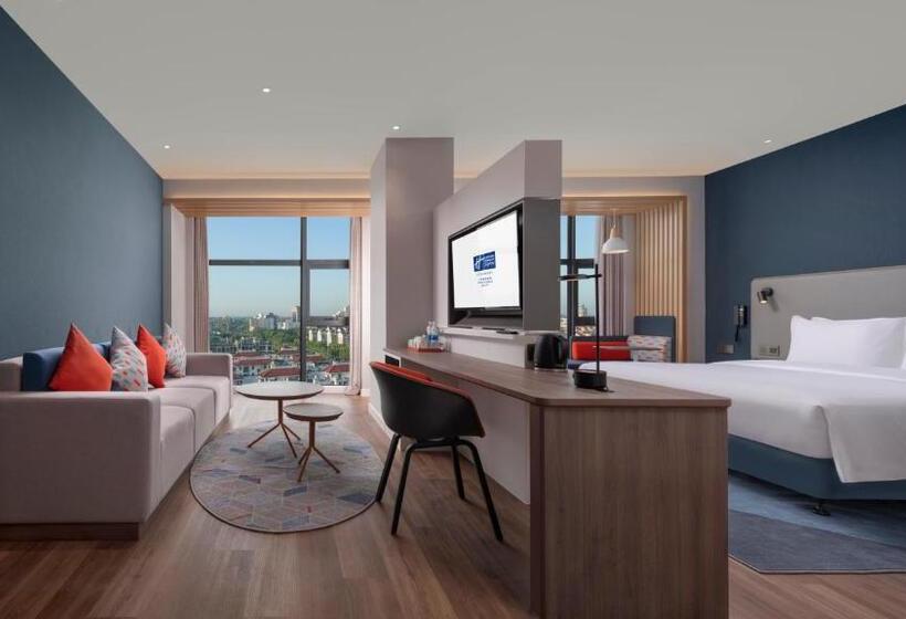 سوئیت با تخت بزرگ, Holiday Inn Express Shanghai Qingpu New City, An Ihg
