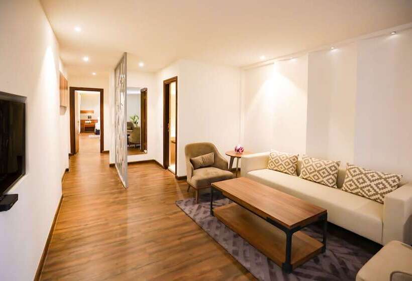 سوئیت پرزیدنت, Regenta Suites Gurugram, Sohna Road, Sector 49
