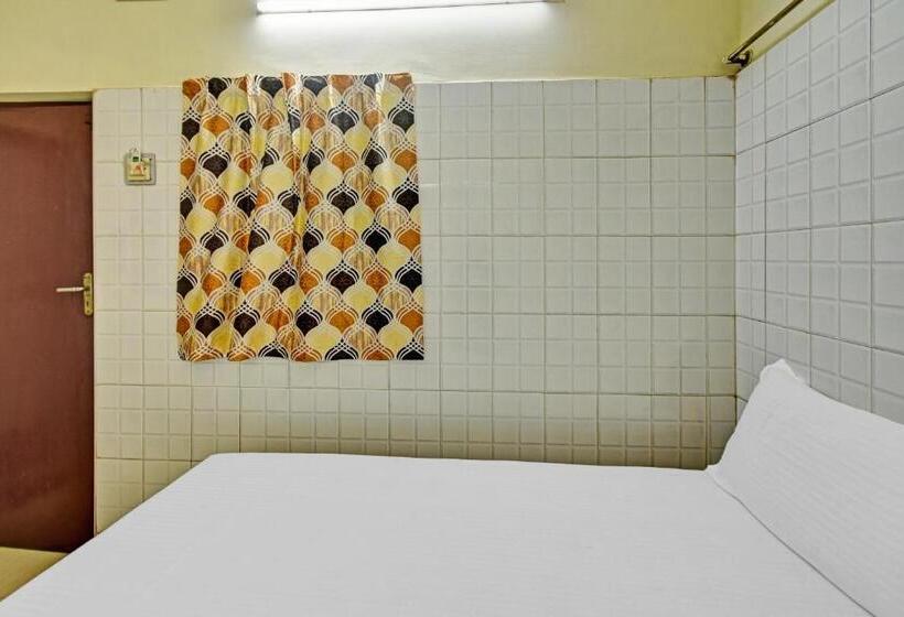 Номер Стандарт Трехместный, Spot On 86379 Dream Palace Guest House