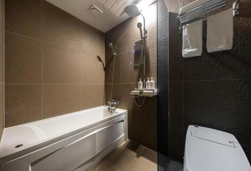 اتاق استاندارد با وان آب گرم, West In Hotel Yeosu