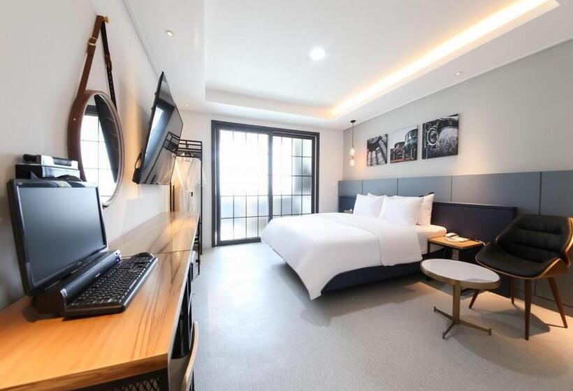خانه 1 خوابه, West In Hotel Yeosu