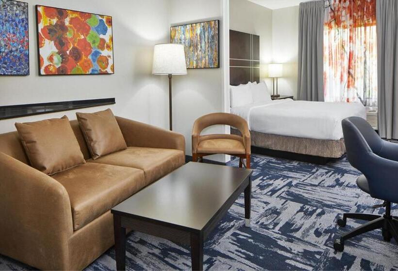 스탠다드 스튜디오 킹침대, Fairfield Inn & Suites By Marriott Gainesville