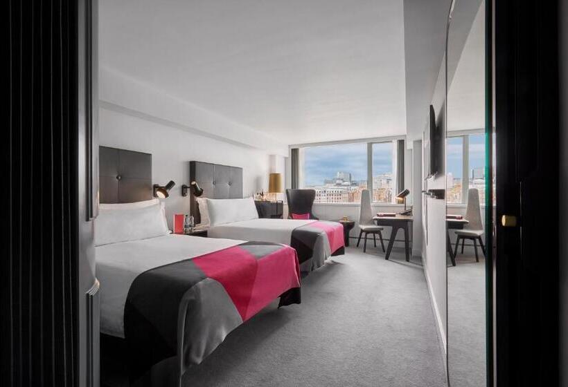 Номер Superior, Sea Containers London