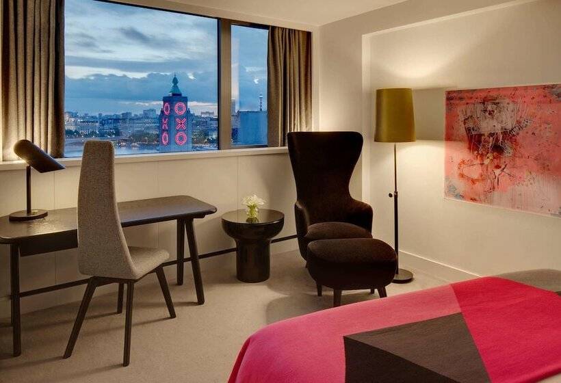 Номер Superior, Sea Containers London