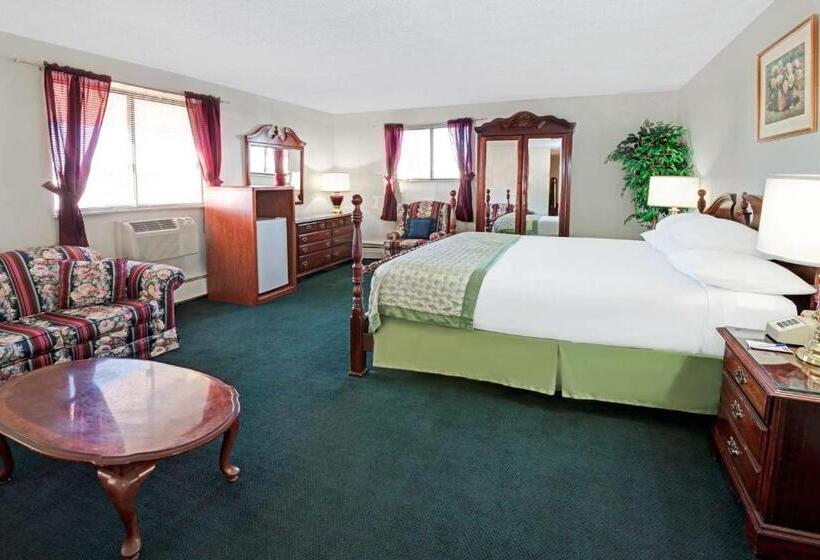 Люкс Кровать Кинг, Travelodge By Wyndham Laramie