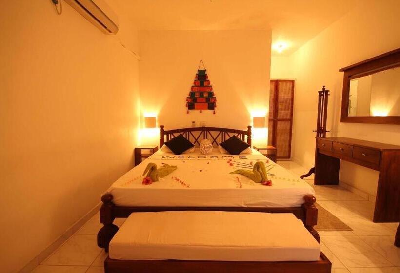 Номер Deluxe, Laluna Ayurveda Resort