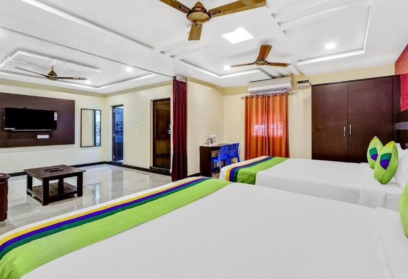 Номер Superior, Treebo Sripadha Residency Alipiri Road