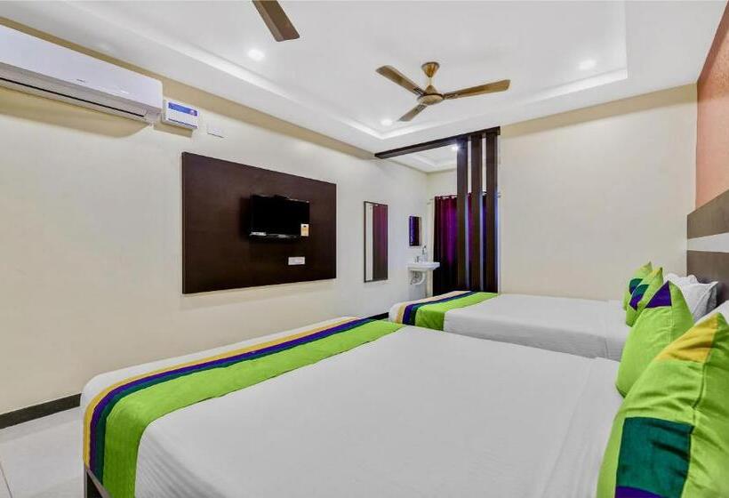 Номер Deluxe, Treebo Sripadha Residency Alipiri Road