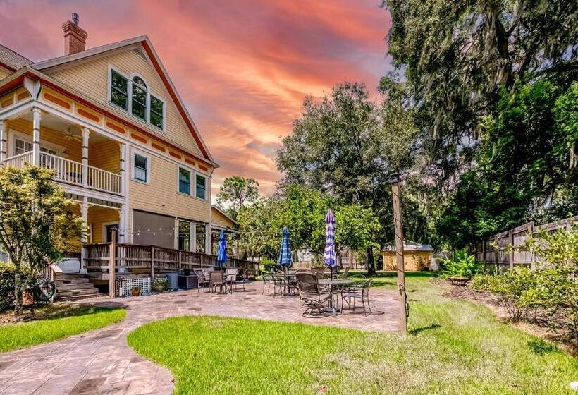 Номер Стандарт, Anticipation Room In Camellia Rose Inn Downtown