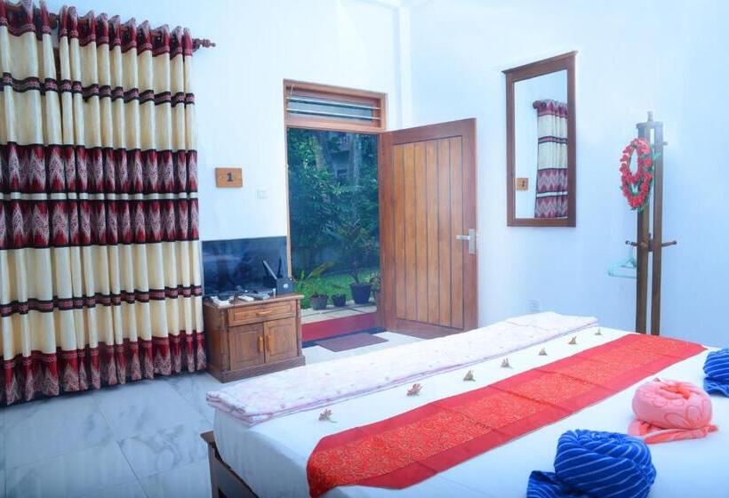 Трехместный Номер Deluxe, Gold Sand Resort
