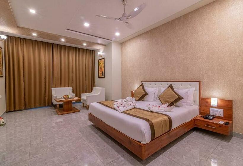 豪华房间, Savitri Resort