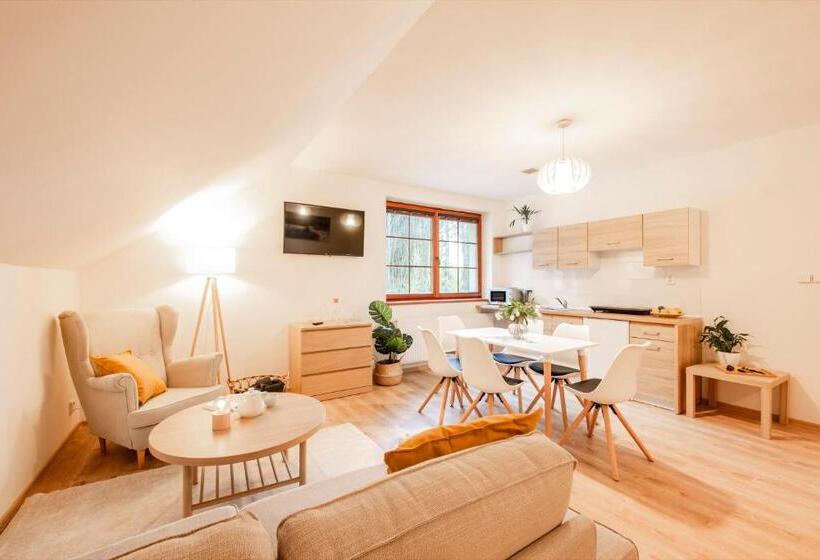 شقة غرفتين, úpatí Ještědu   Apartmány