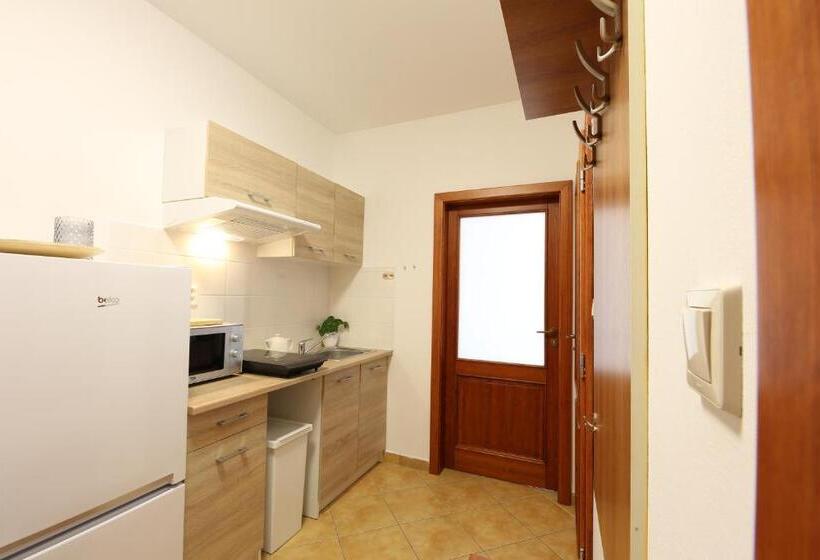 جناح عائلي, úpatí Ještědu   Apartmány