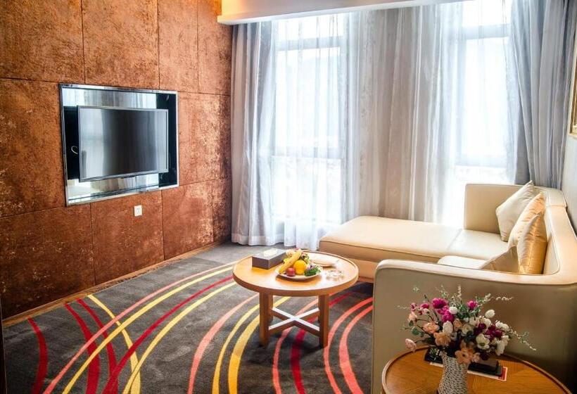 سوئیت اجرایی با تخت کینگ, Ramada Plaza Huizhou East