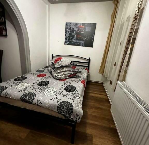 Номер Стандарт Трехместный, Casa Bucovineană
