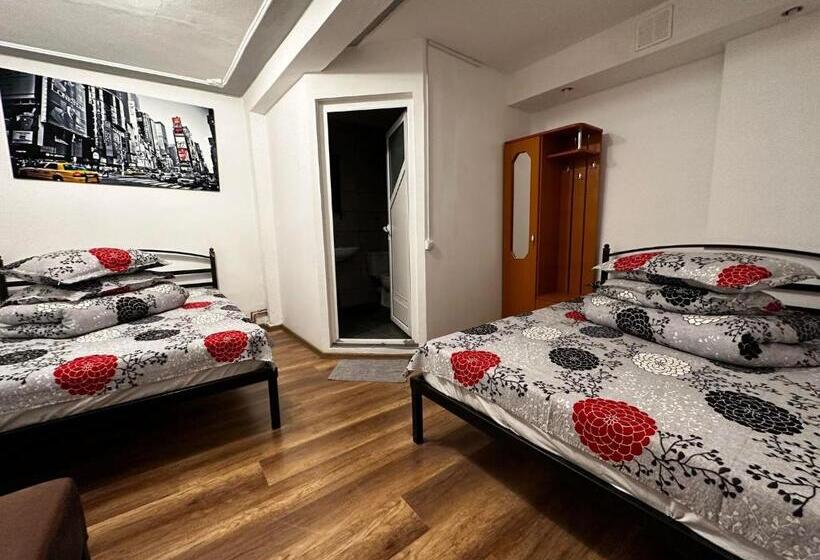 Четырехместный Номер Стандарт, Casa Bucovineană