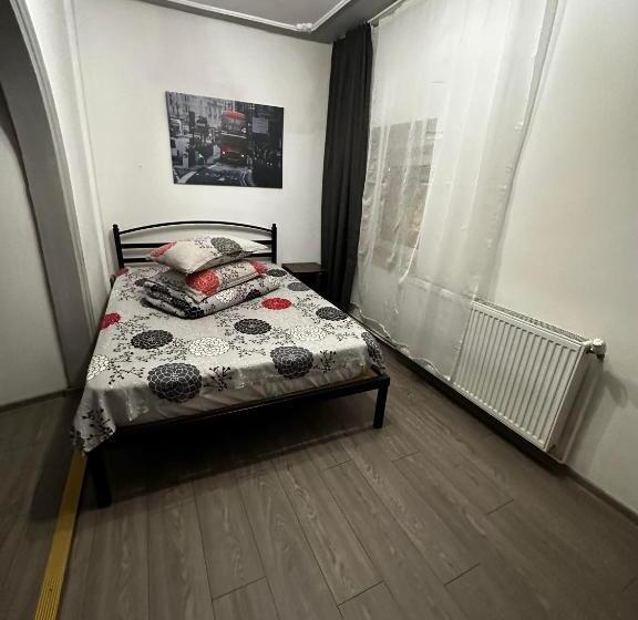 Номер Стандарт Трехместный, Casa Bucovineană
