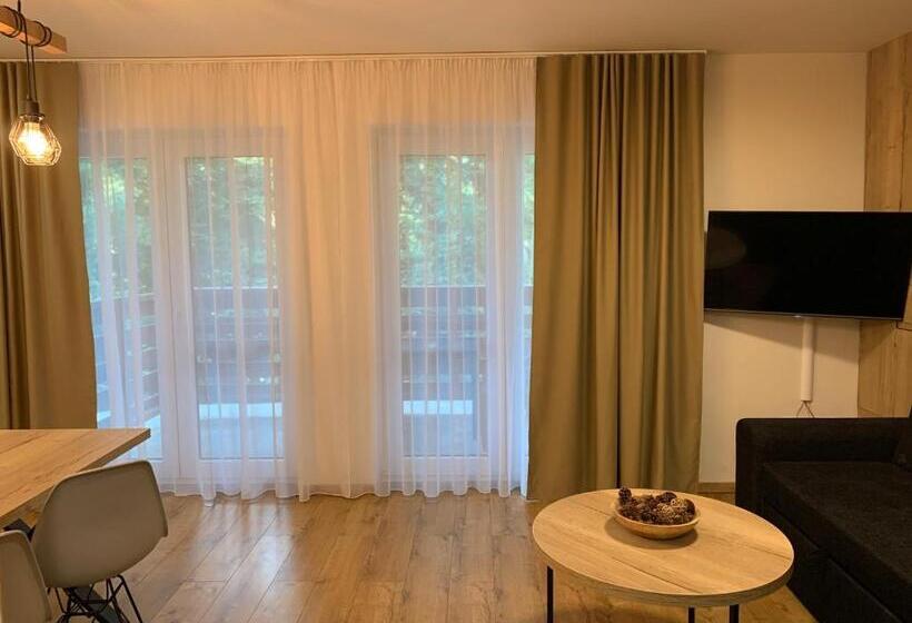 Апартаменты 1 Спальня Нижний Этаж, Apartmány Valča