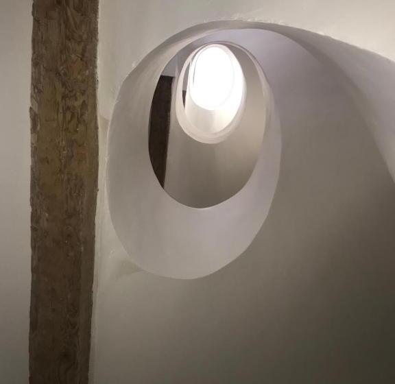اتاق خانوادگی, Couvent Des Carmes