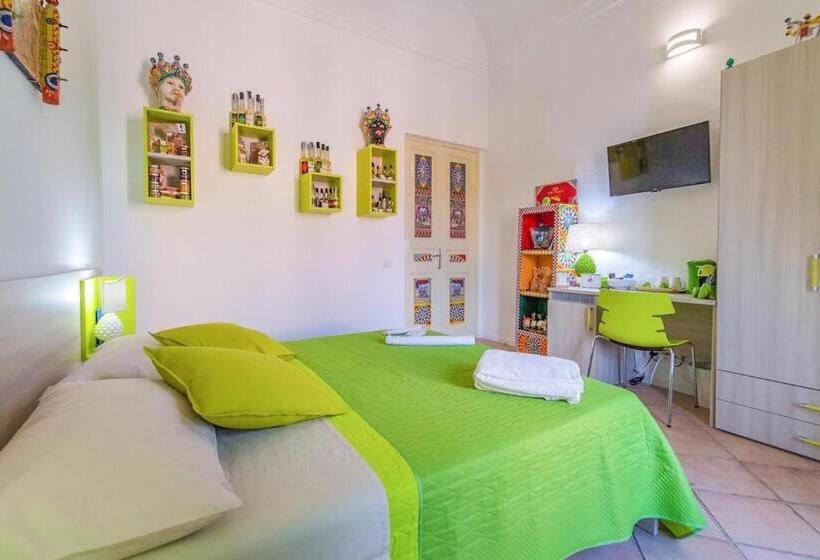 Номер Deluxe Вид на Море с Балконом, The Palace B&b And Apartments
