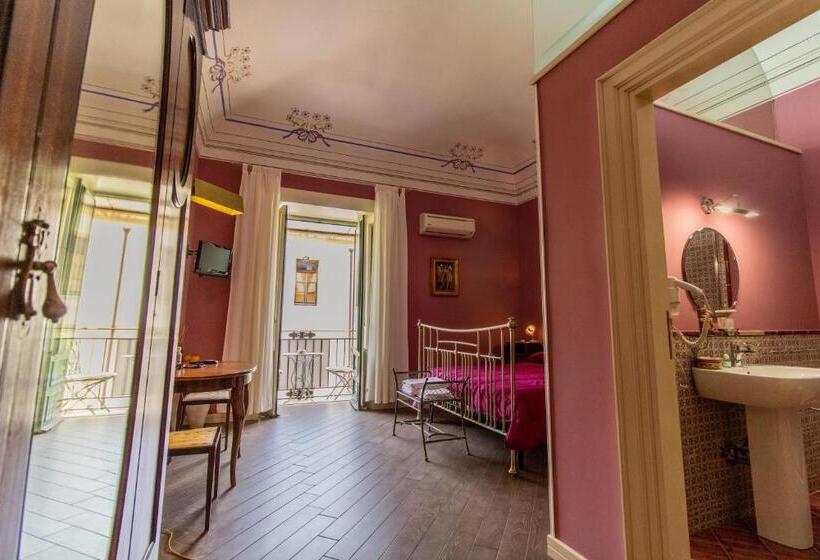 Апартаменты 2 Спальни Вид на Море, The Palace B&b And Apartments
