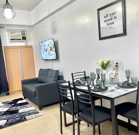 带1个卧室的带阳台的公寓, Two Palm Tree Villas