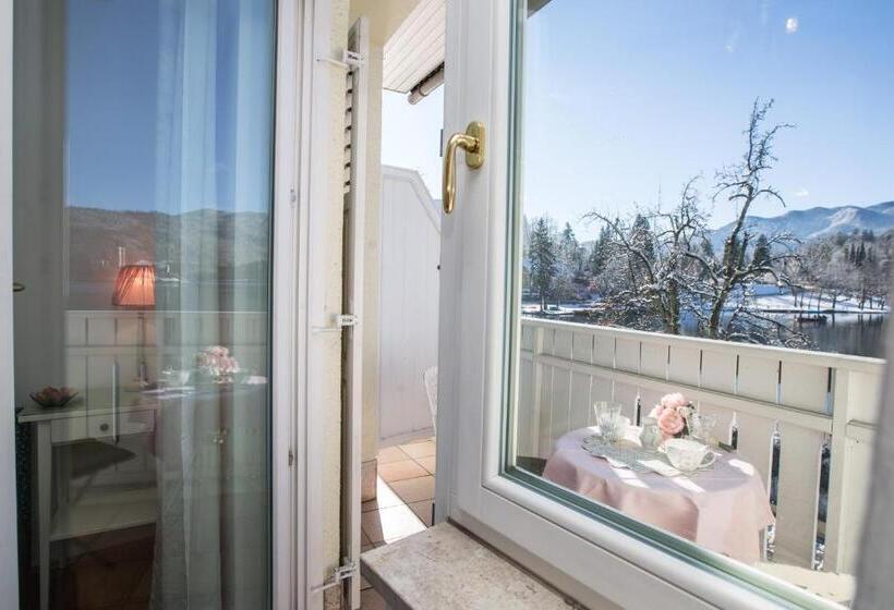 اتاق استاندارد با چشم‌انداز دریاچه, B&b Pletna A Double Lake View Room
