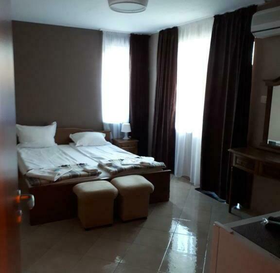 اتاق استاندارد با بالکن, Family Hotel Gogov