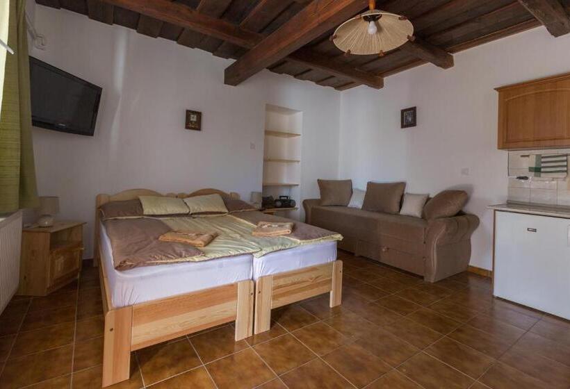 Suite, Gádoros Vendégház