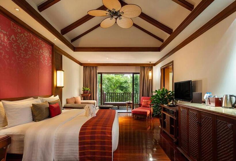 Номер Deluxe Кровать Кинг, Anantara Xishuangbanna Resort