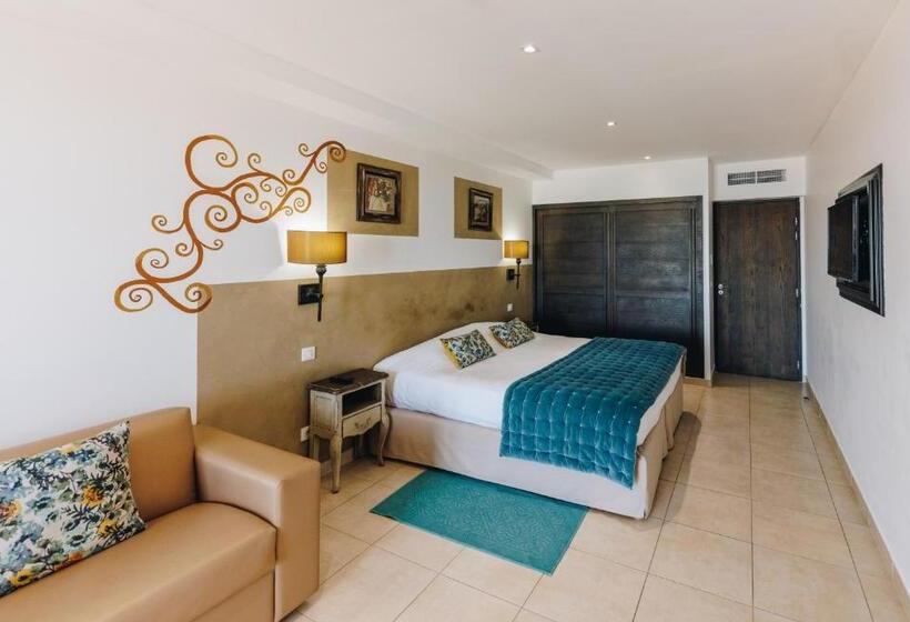 Полулюкс Вид на Море, Hôtel Liberata & Spa