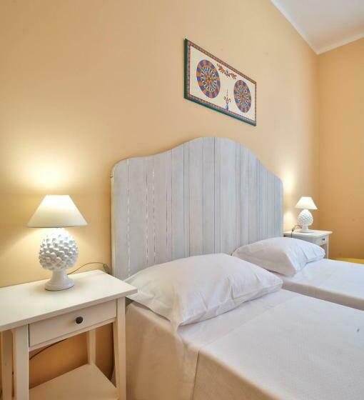 اتاق لوکس, B&b Del Corso