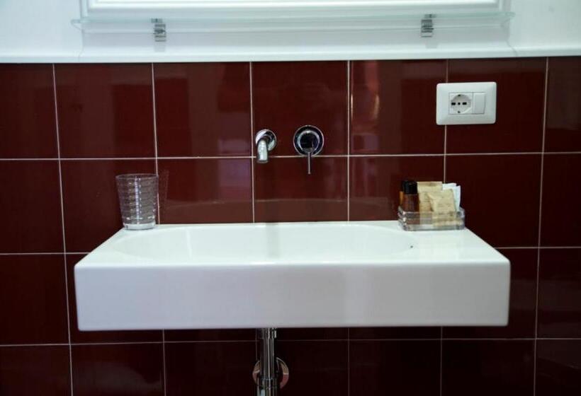 اتاق لوکس, B&b Del Corso