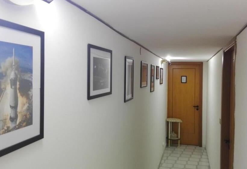 اتاق لوکس با تخت بزرگ, Casa Adelaide