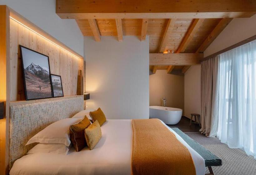 3 Bedroom Suite, Ily Hotels & Spa La Rosiere
