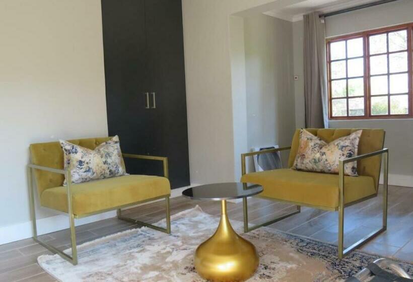 Номер Стандарт, Sani Pass Manor Guest House