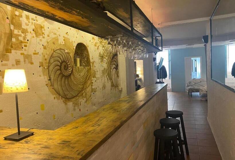 Студия Deluxe, Sitgesnextdoor