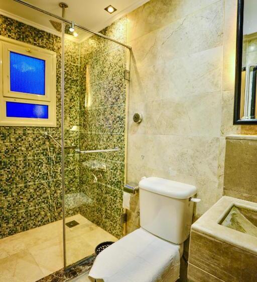 سوئیت با بالکن, Comfort Inn Giza